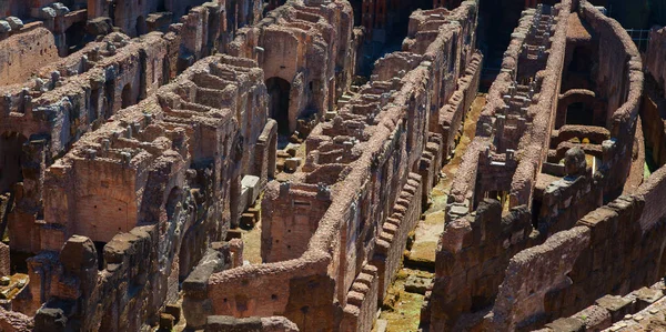 Rovine del Colosseo a Roma — Foto Stock