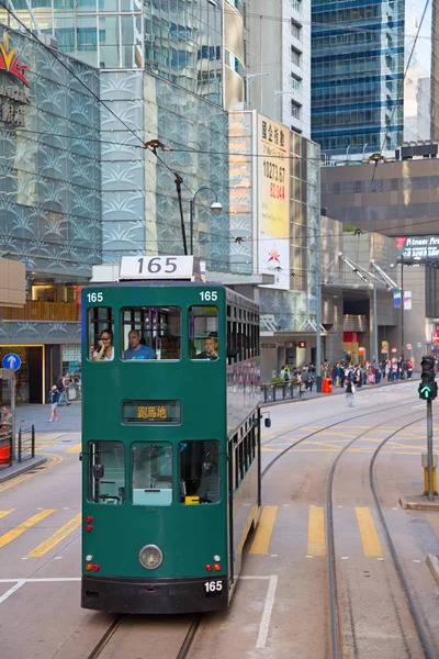 People using tram in Hong Kong — Stock Photo, Image