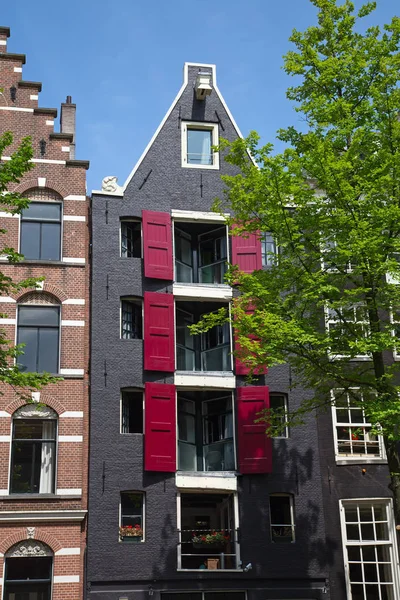 Casas tradicionales de Amsterdam — Foto de Stock