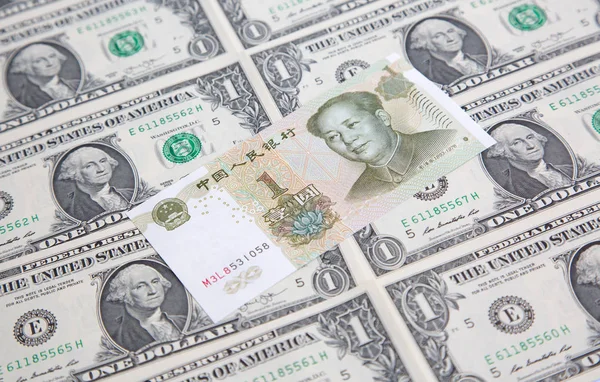 Dollar vallende chinese yuan — Stockfoto