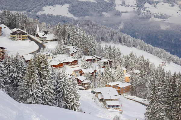 Winter in de Zwitserse Alpen — Stockfoto