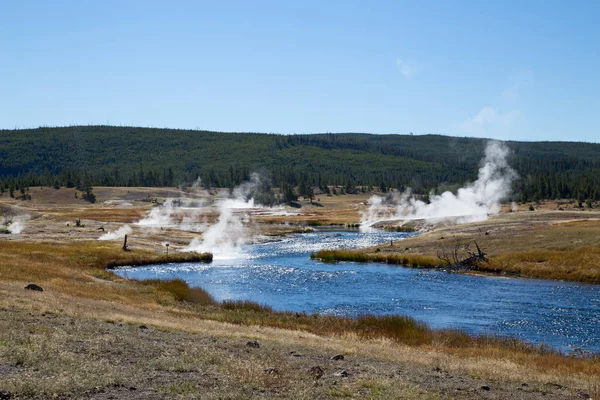 Lower geyser basin — Stock Photo, Image