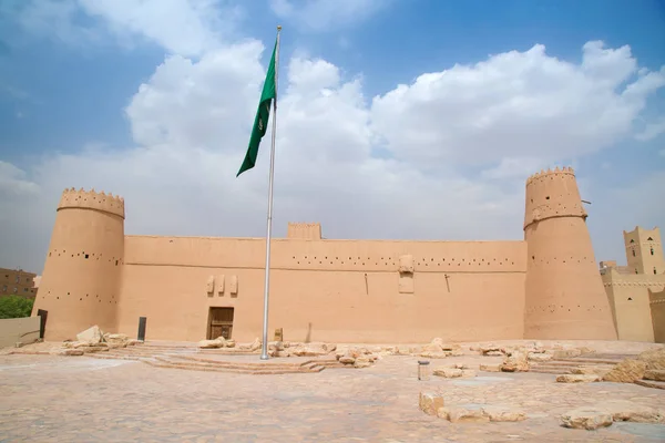 Forte de Al Masmak na cidade de Riade — Fotografia de Stock