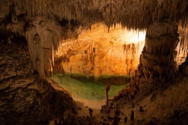 Ejderha Mağarası İspanyol Adası 