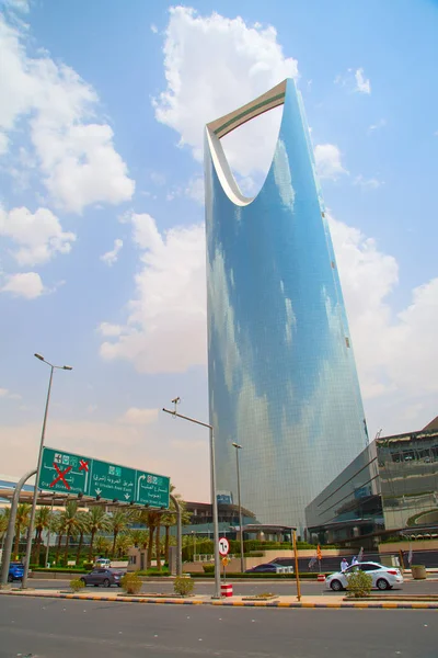 Kingdom tower di Riyadh — Stok Foto