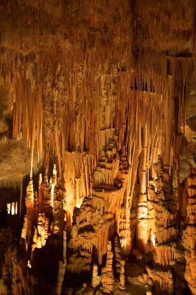 Dragon cave on Spanish island — Stock Photo, Image