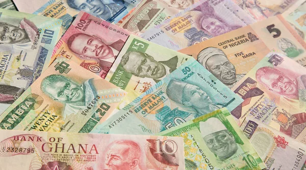Банкноты Африки в качестве фона — стоковое фото