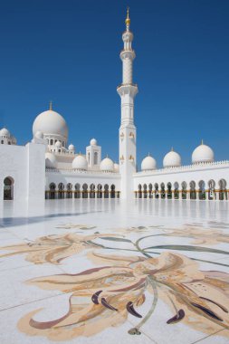 Famous Sheikh Zayed mosque in Abu Dhabi clipart