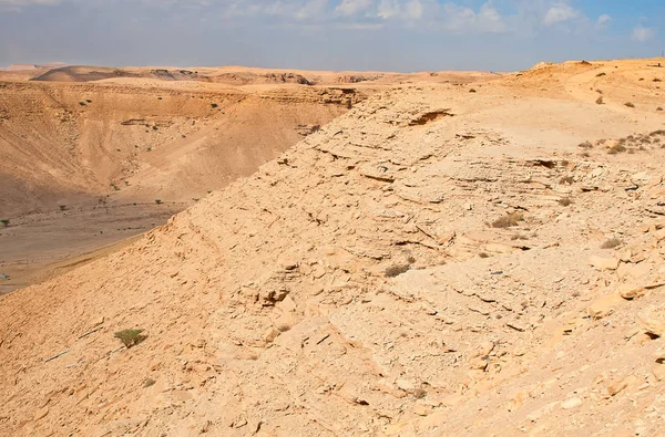 Rochers d'argile entourant la ville de Riyad — Photo