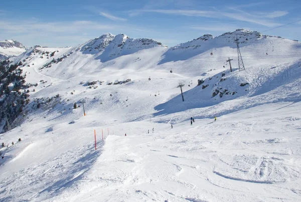 Зима в швейцарских Альпах — стоковое фото