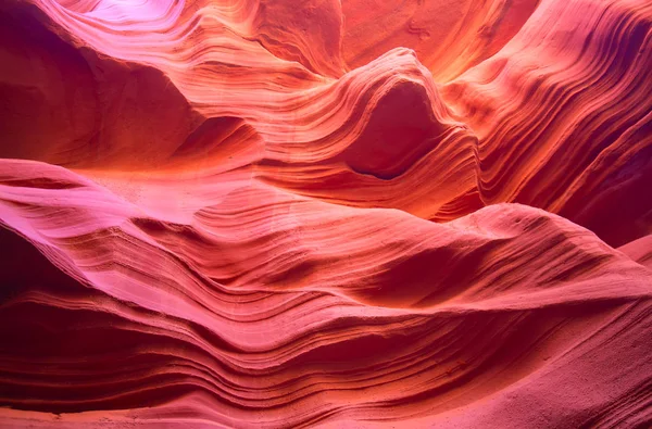 Berömda Antelope canyon nära sida — Stockfoto