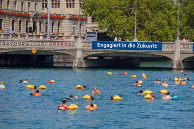 Limmat Nehri Yüzme