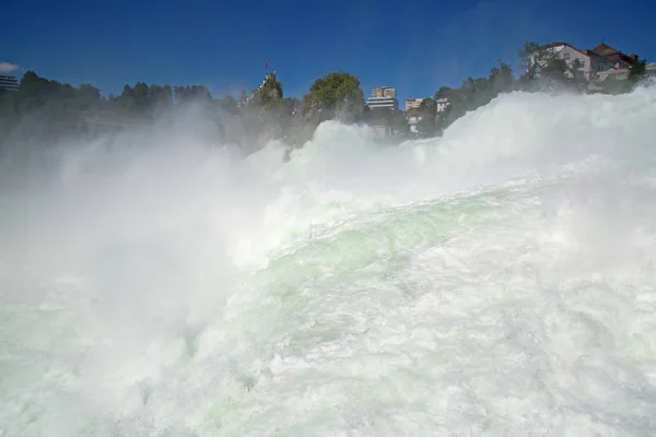 Rheinfall air terjun terbesar di Eropa — Stok Foto