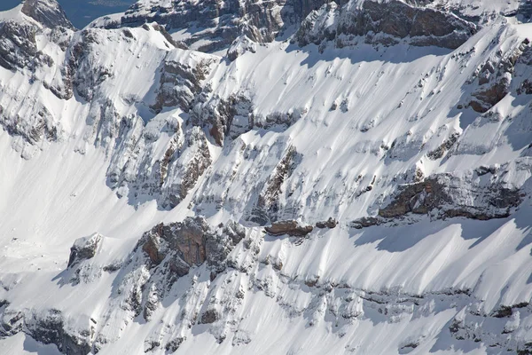 Zima w szwajcarskich Alpach — Zdjęcie stockowe