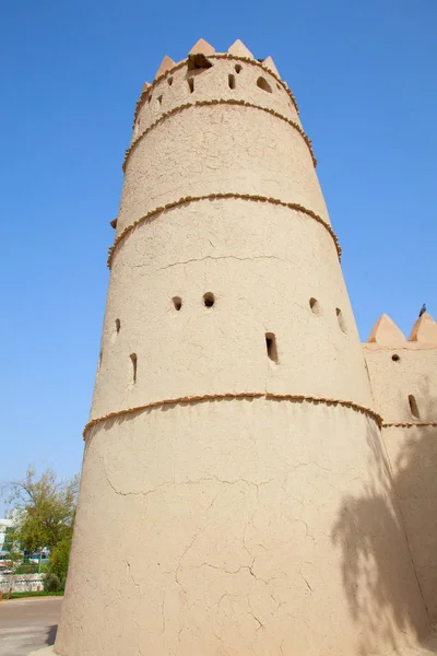 Famous Jahili fort — Stock Photo, Image