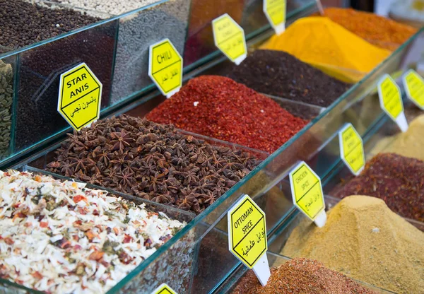 Baharat ve çay pazarında 