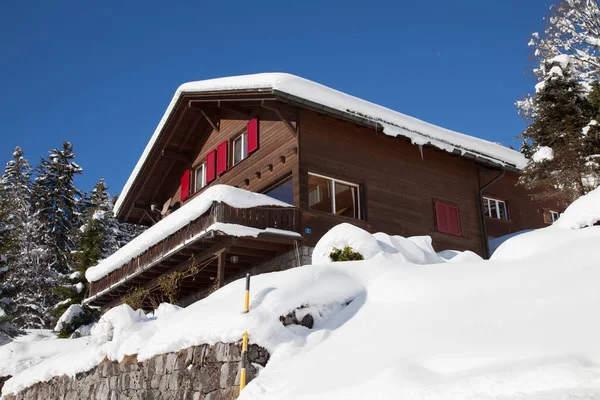 Inverno nos alpes suíços — Fotografia de Stock