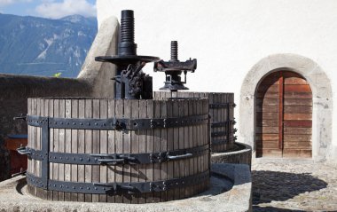 castle Chateau d'Aigle