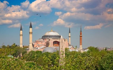 Ünlü Sultanahmet Camii