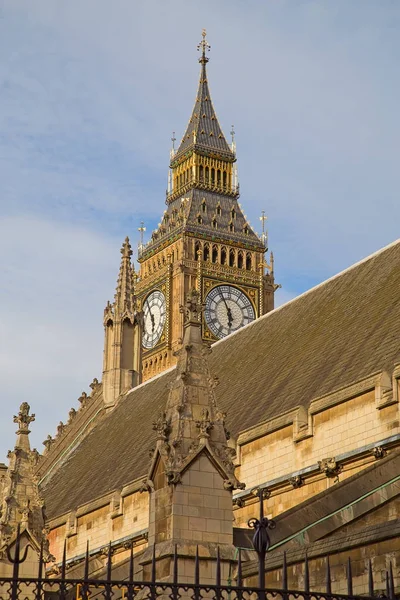 Londra'da bina Parlamento, — Stok fotoğraf