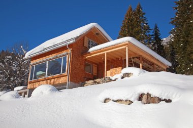 İsviçre Alplerinde kış