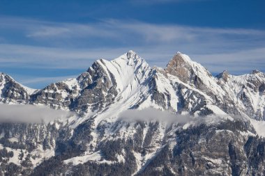 İsviçre Alplerinde kış