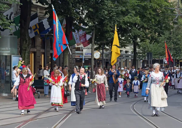 Schweiziska nationaldagen parad — Stockfoto