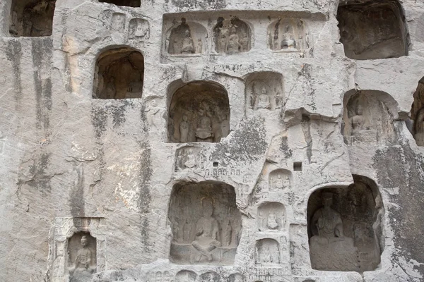 Berömda Longmen Grottoes — Stockfoto