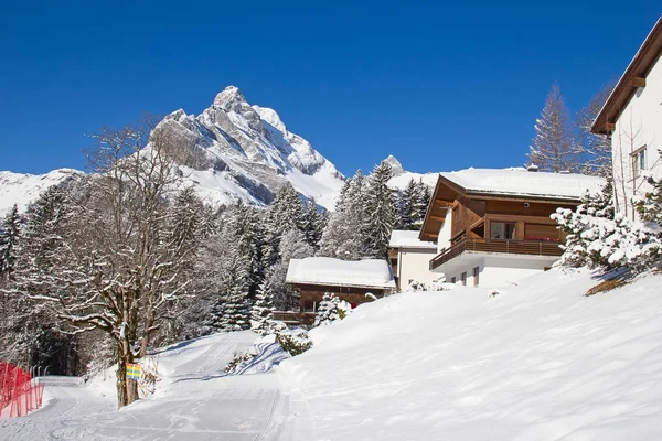 Winter in de Zwitserse Alpen — Stockfoto