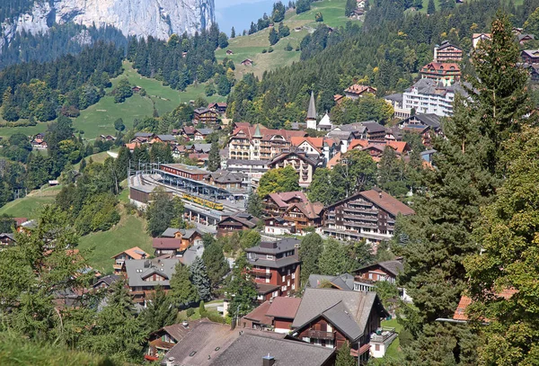 Berömda byn i Jungfrau-regionen — Stockfoto