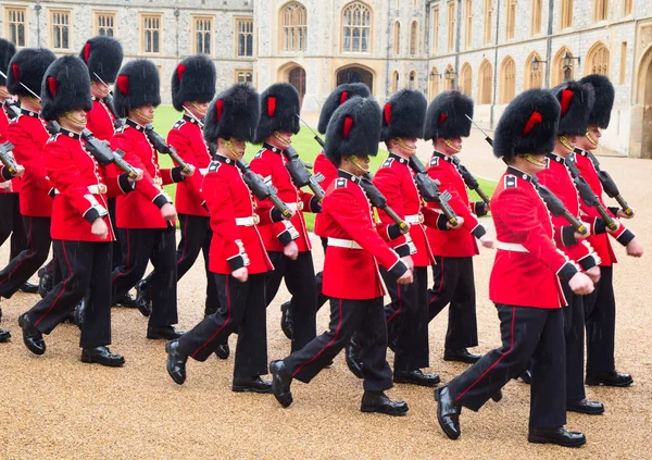 Unbekannte Männer der königlichen Garde — Stockfoto