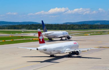  Uçaklar için hazırlanıyor çıkar 