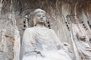 Ünlü Longmen mağarasını