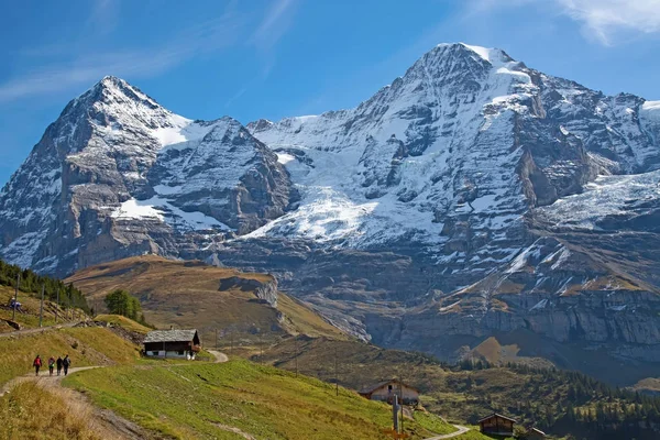 Höstlandskap i regionen Jungfrau — Stockfoto