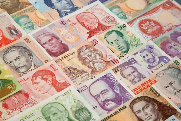 Různé jihoamerické bankovky — Stock fotografie