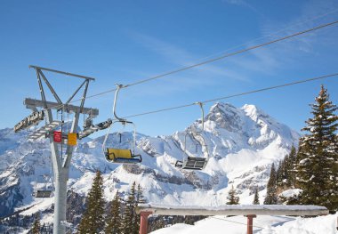 İsviçre Alplerinde kış