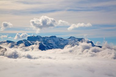 Jungfrau bölgesinde sonbahar manzarası