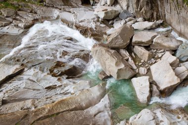 Reuss nehir Alpleri'nde