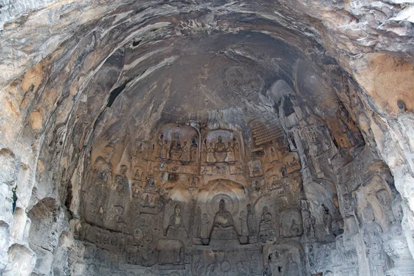 Ünlü Longmen mağarasını — Stok fotoğraf
