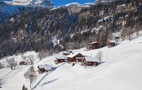 Vinter semesterhus — Stockfoto