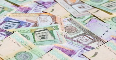 Farklı Suudi Arabistan Riyali banknotlar topluluğu