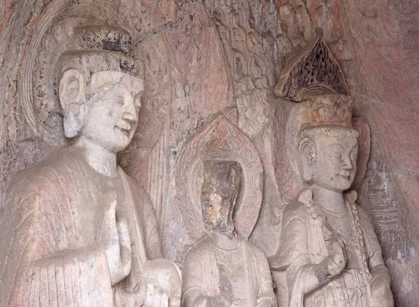 Grottes Longmen Célèbres Statues Bouddha Bodhisattvas Sculptées Dans Roche Monolithe — Photo