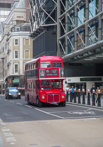 Londres Reino Unido Abril 2016 Autocarro Red Double Decker Rua — Fotografia de Stock