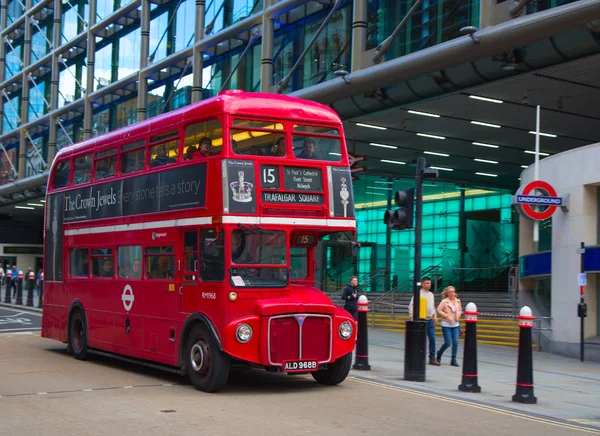 London April 2016 Red Double Decker Bus Canon Street — Stock Photo, Image