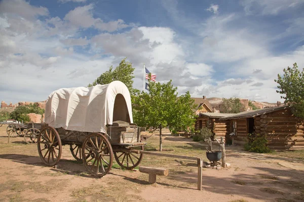 Arizona Utah Abd Arasındaki Sınır Üzerinde Vahşi Batı Öncülerinden Historial — Stok fotoğraf