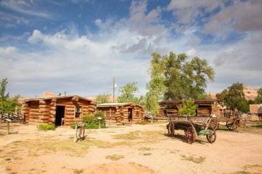 Arizona ve Utah arasındaki sınır üzerinde vahşi batı öncülerinden historial karakol.