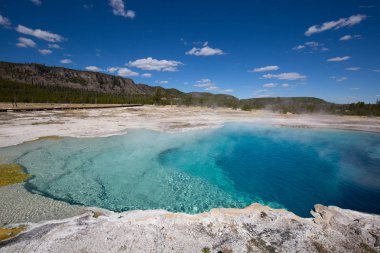 Siyah kum Şofben Havzası Yellowstone Milli Parkı, ABD.