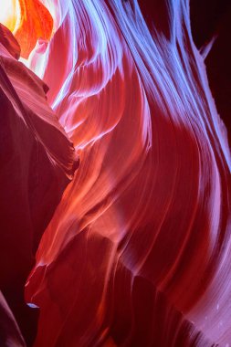 Arizona, Page yakınlarındaki ünlü Antilop Kanyonu.