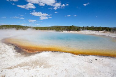 Siyah kum Şofben Havzası Yellowstone Milli Parkı, ABD.