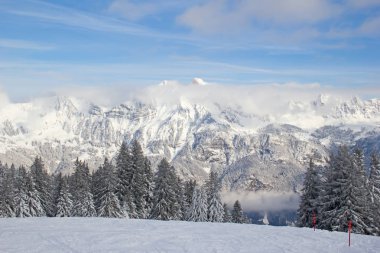 Kış içinde yüksek swiss alps, İsviçre.